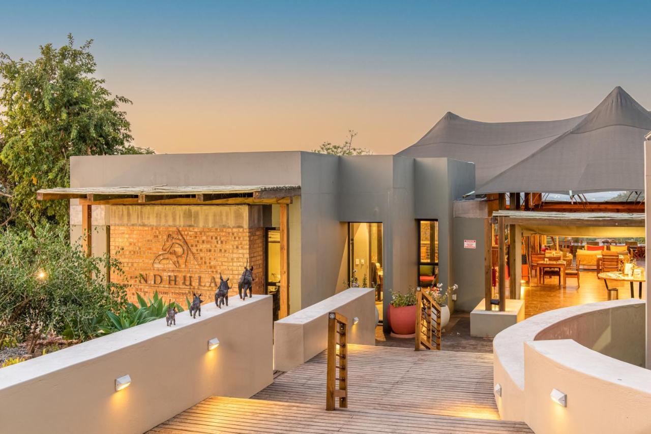 Ndhula Luxury Tented Lodge White River Bagian luar foto