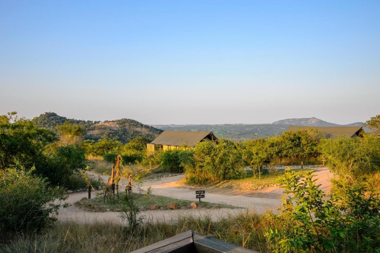 Ndhula Luxury Tented Lodge White River Bagian luar foto