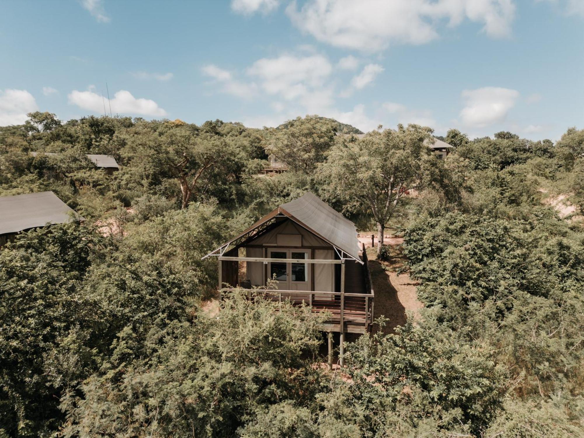 Ndhula Luxury Tented Lodge White River Bagian luar foto