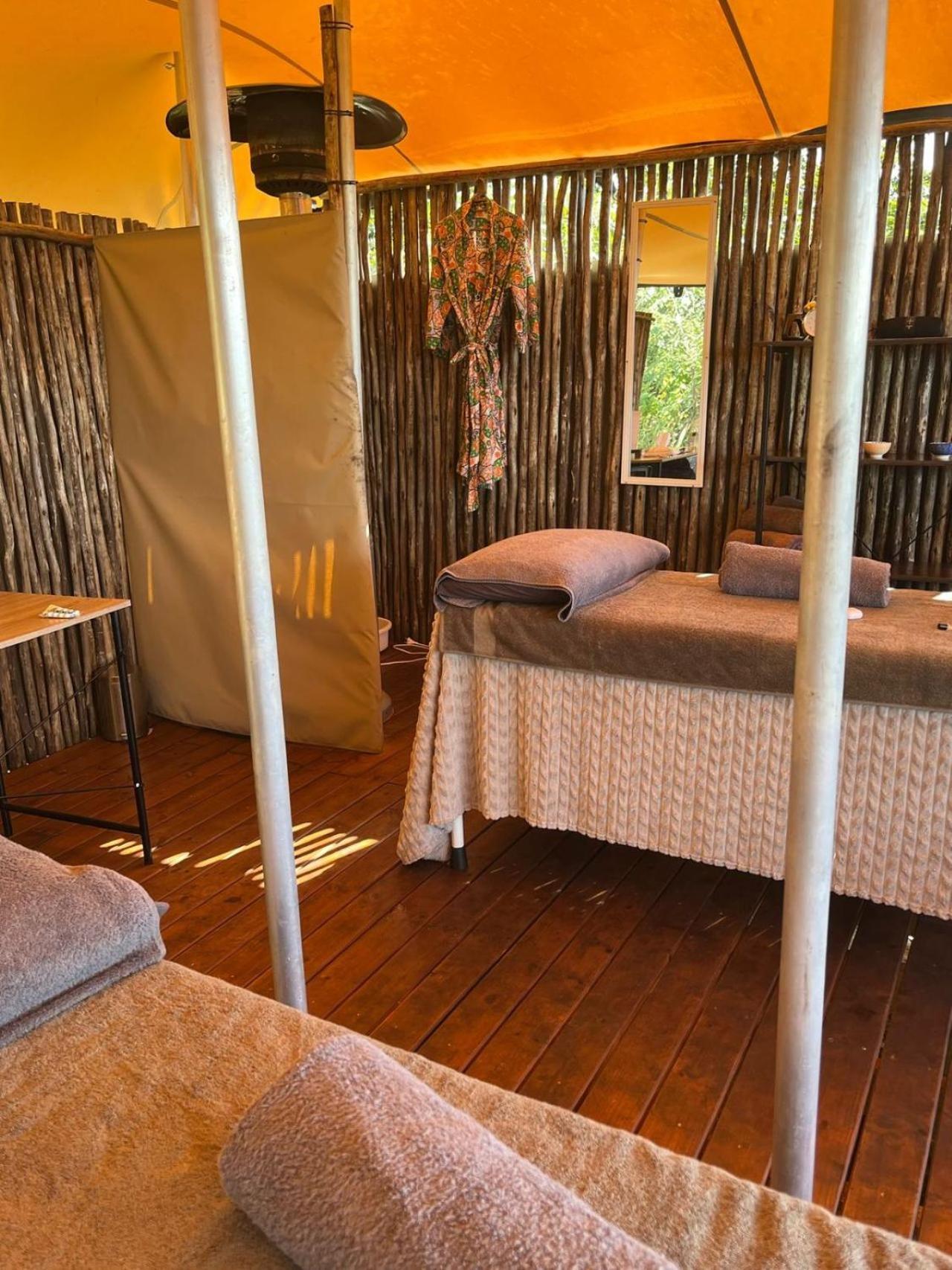 Ndhula Luxury Tented Lodge White River Bagian luar foto