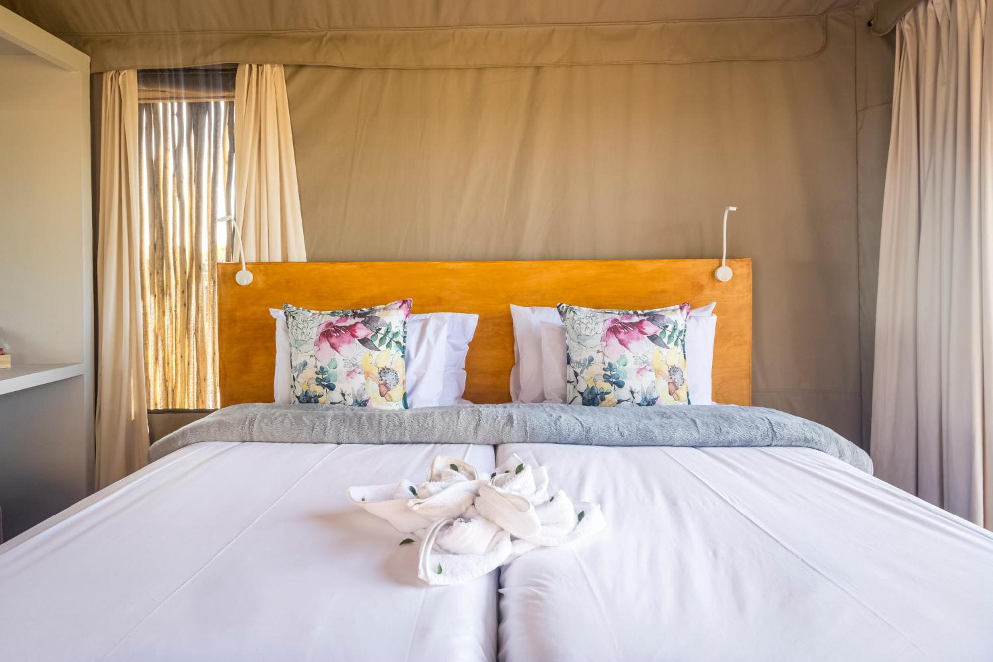 Ndhula Luxury Tented Lodge White River Bagian luar foto